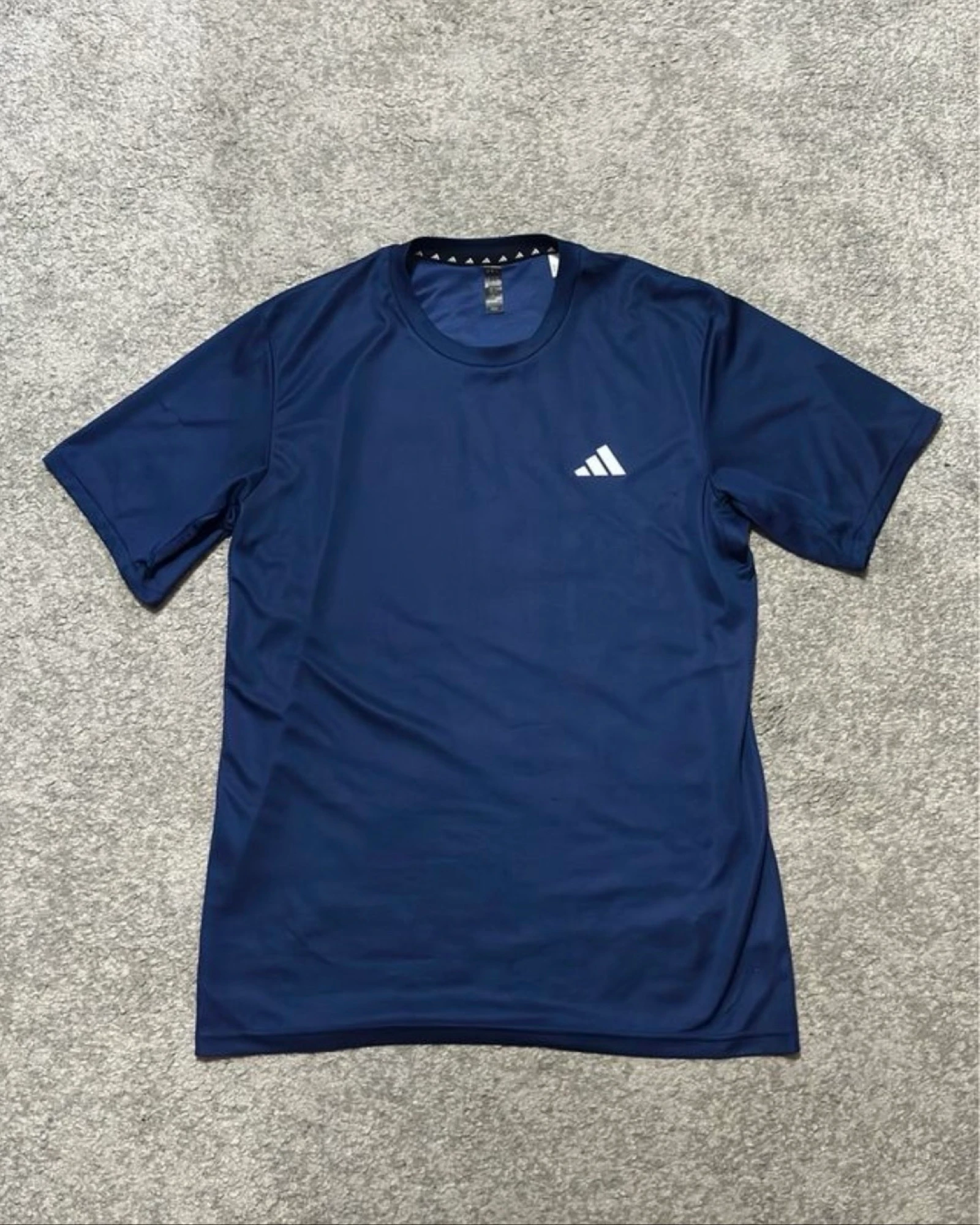 T-Shirt Desportiva Adidas